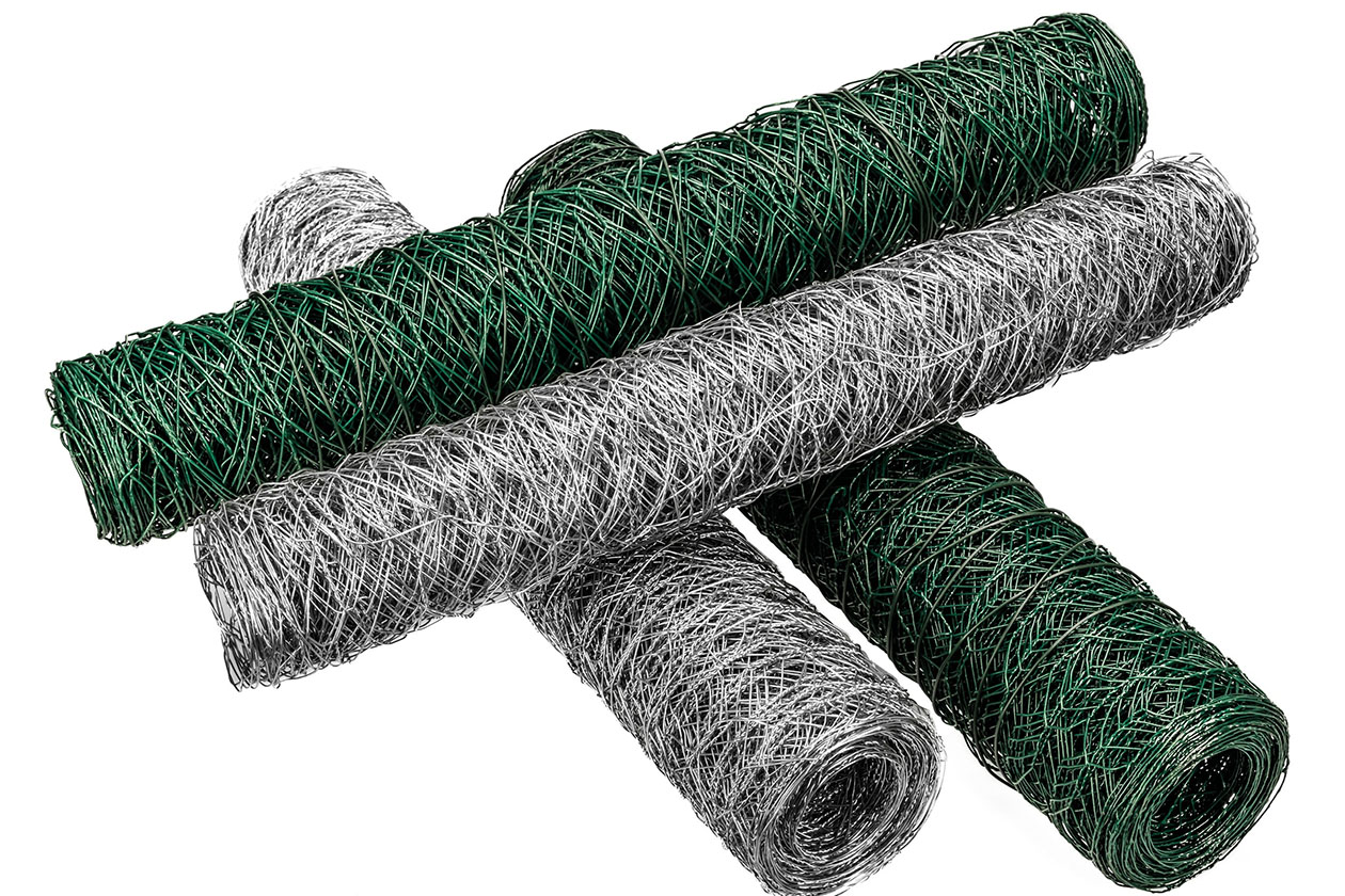 green pvc coated chicken wire mesh roll vinyl coated hexagonal poultry fence netting green pvc coated chicken wire mesh roll vinyl coated hexagonal poultry fence netting